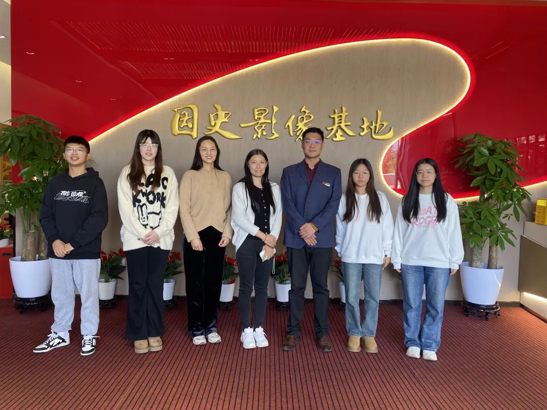 勠力同心携手同行：北京工商大学法学院一行来访国史影像基地.jpg